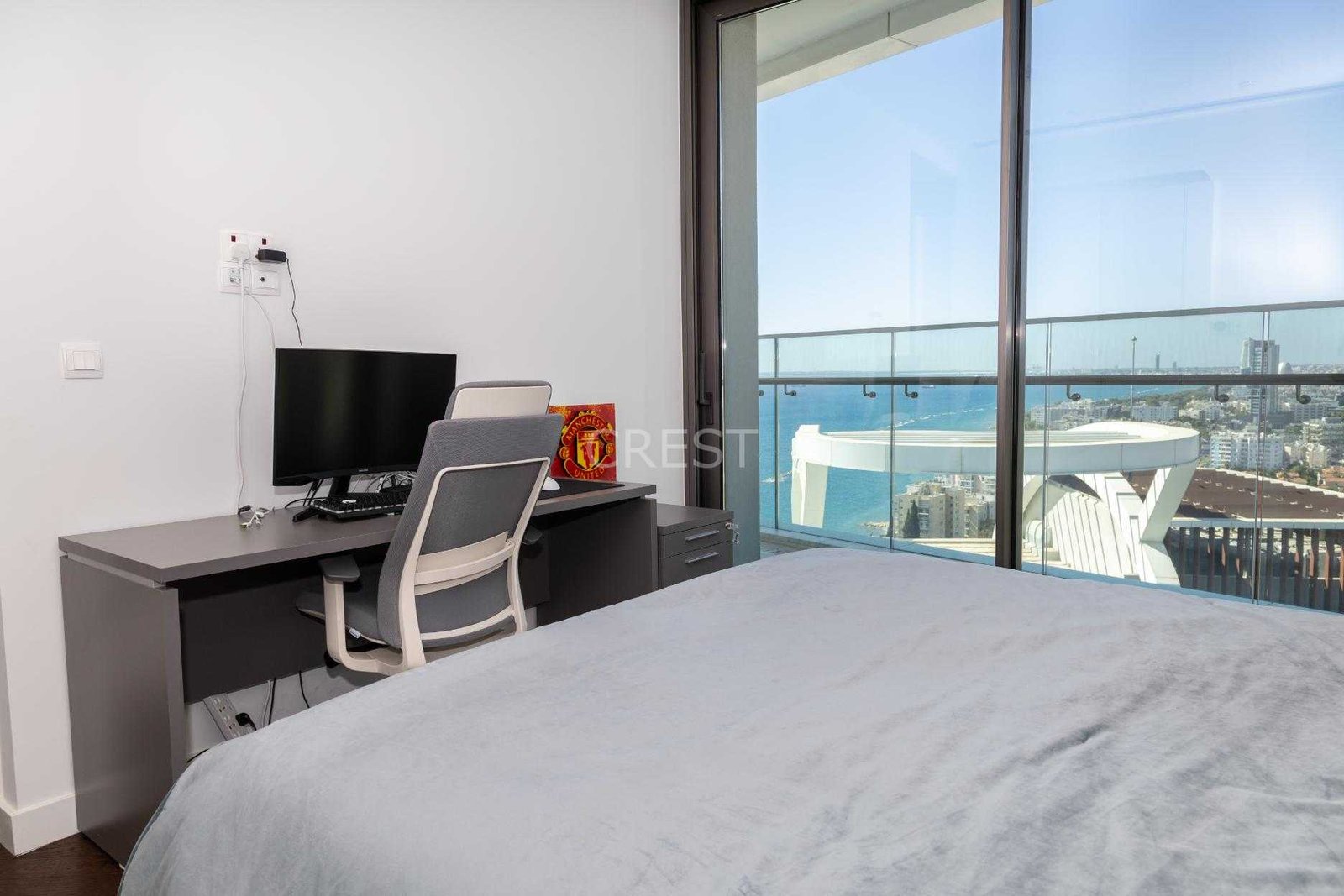 1963f218A-DEL-4-c2101