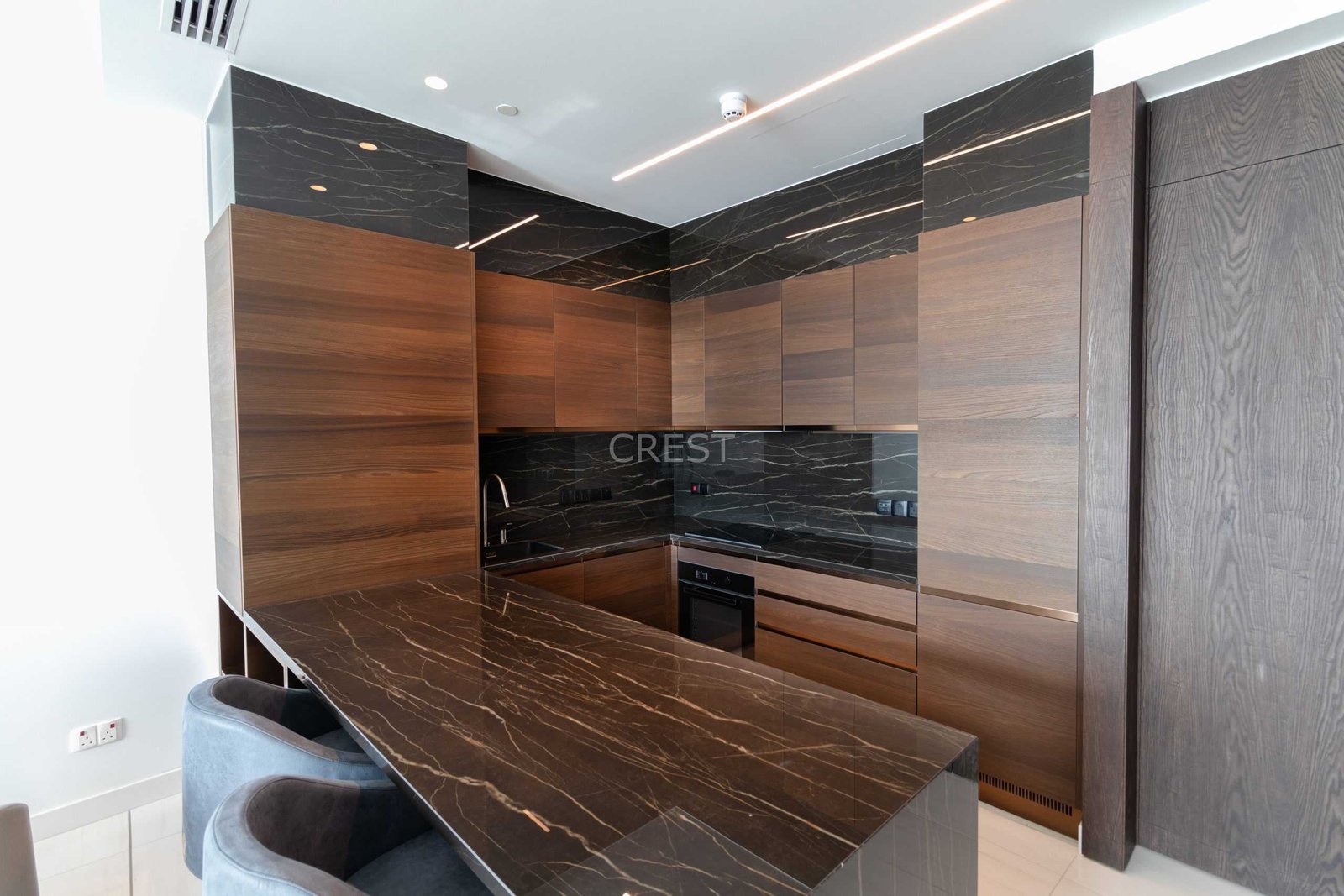 58a6f159A-DEL-2-c1302