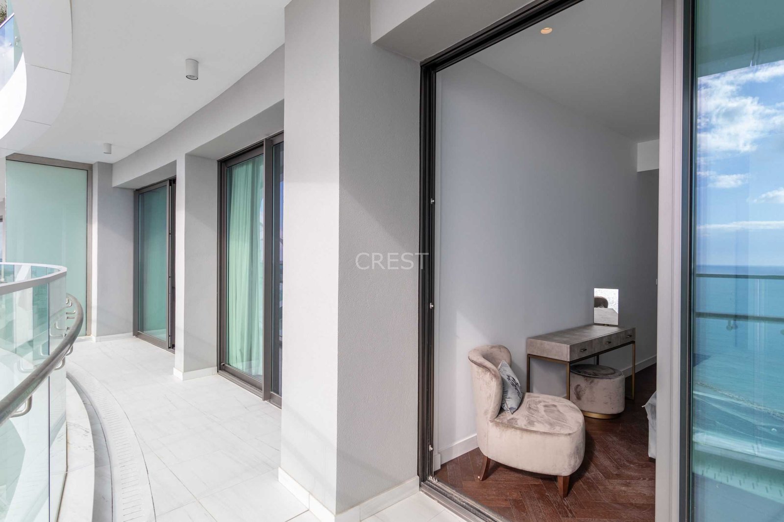 7f25f7b9A-DEL-2-c1302