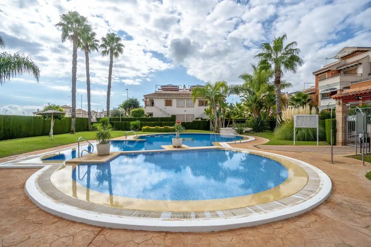 Spain Zenia Mar 1 1280 x 853 C