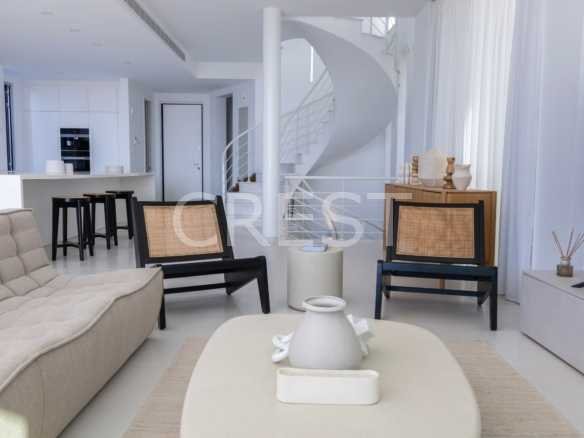 Generous Living Space Villas / Houses in Coral Bay with 5 bedrooms
