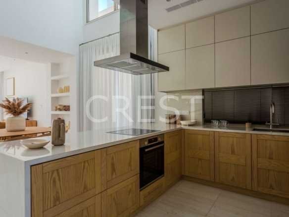Elegant Family Dwelling Villas / Houses in Kissonerga with 5 bedrooms