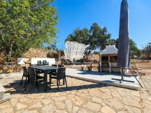 Grand Family Estate Detached House in Faro  with 6 bedrooms