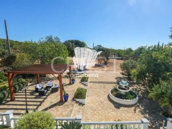 Grand Family Estate Detached House in Faro  with 6 bedrooms