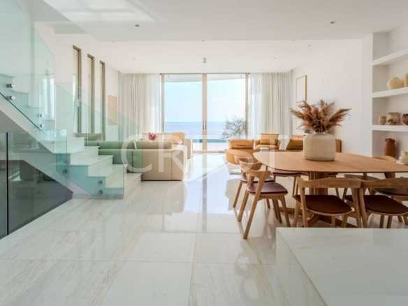 Elegant Family Dwelling Villas / Houses in Kissonerga with 5 bedrooms