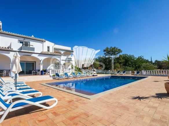 Grand Family Estate Detached House in Faro  with 6 bedrooms