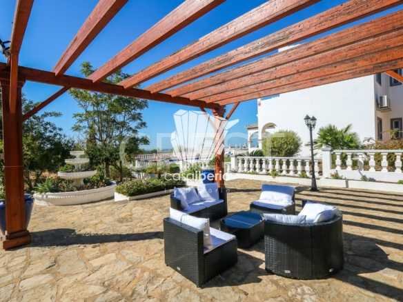 Grand Family Estate Detached House in Faro  with 6 bedrooms
