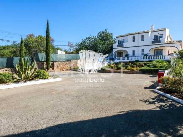 Grand Family Estate Detached House in Faro  with 6 bedrooms