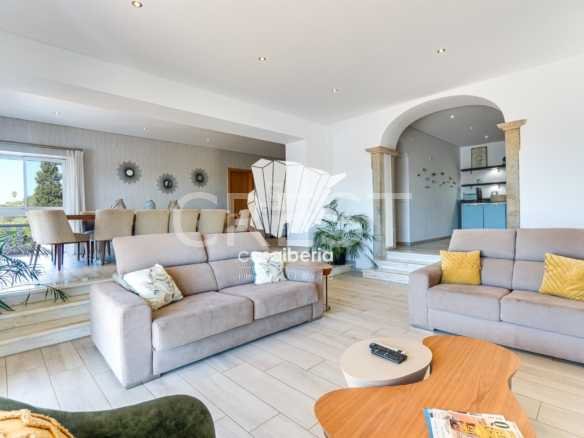 Grand Family Estate Detached House in Faro  with 6 bedrooms