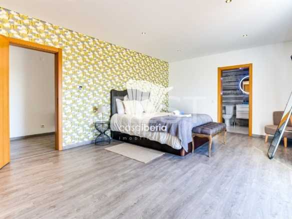 Grand Family Estate Detached House in Faro  with 6 bedrooms