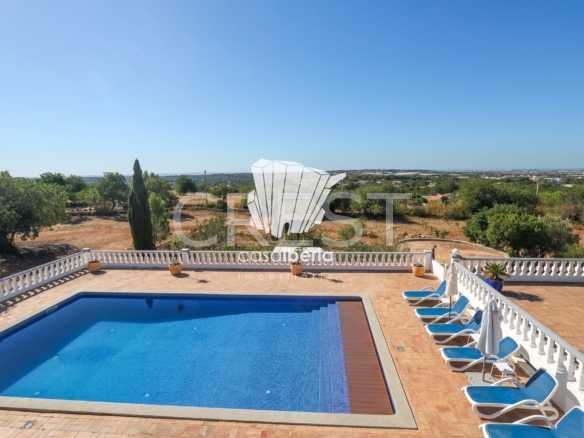 Grand Family Estate Detached House in Faro  with 6 bedrooms