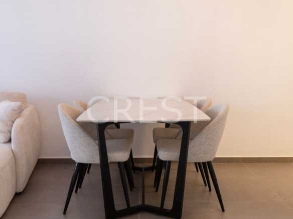 Classic Family Home Apartments / Penthouses in Coral Bay with 2 bedrooms