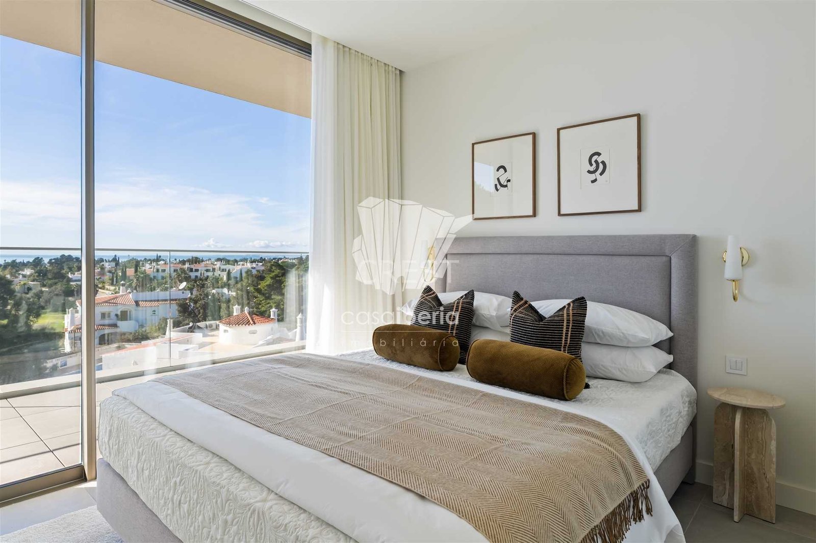 24e4841d4545 Generous Living Space Apartment in Faro with 4 bedrooms