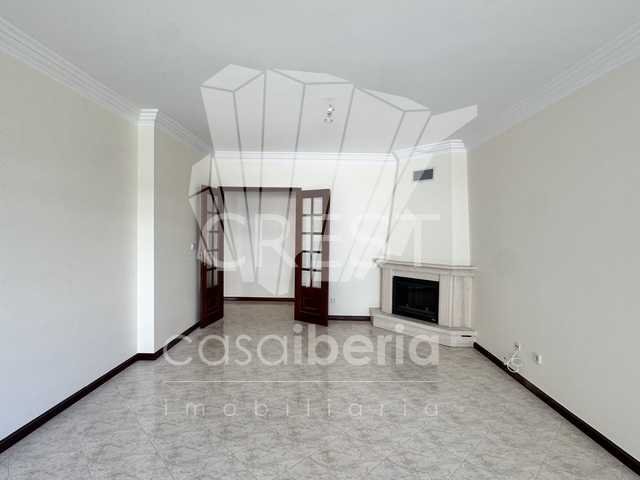 Flexible Living Space Apartment in Lisboa  with 2 bedrooms