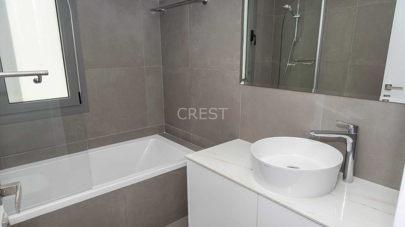 44a84150A-CORALG-2-04 Classic Family Home Apartments / Penthouses in Coral Bay with 2 bedrooms