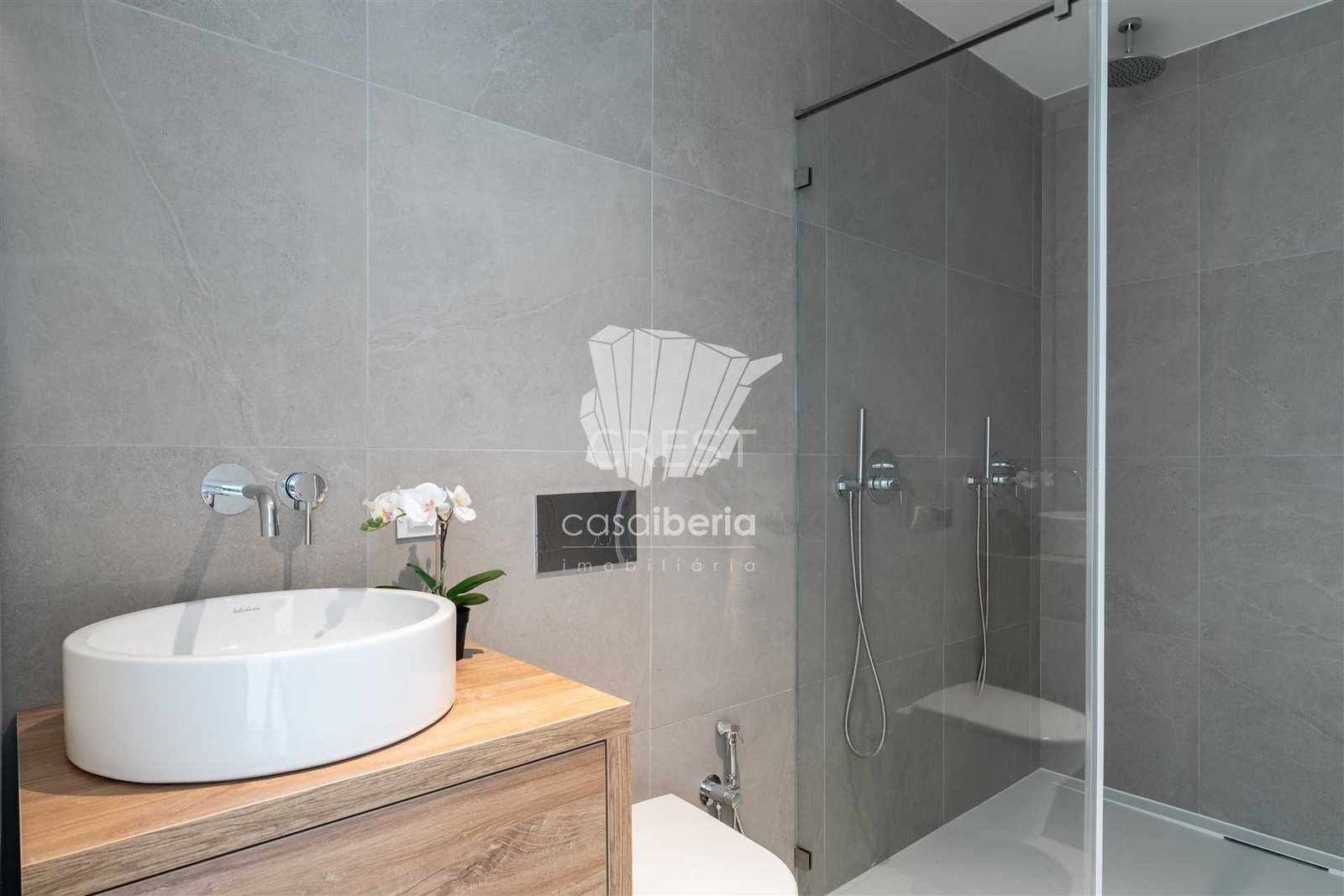 4c1176f54545 Generous Living Space Apartment in Faro with 4 bedrooms