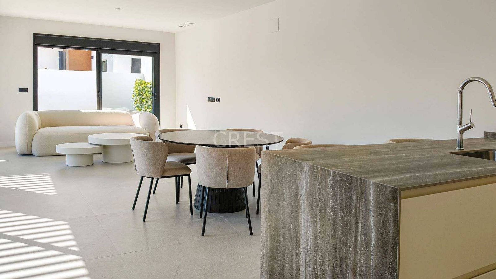 5a019a66893 Generous Living Space in Rojales with 4 bedrooms