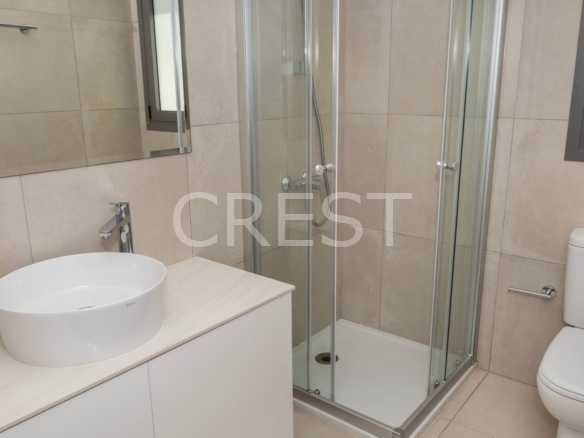 Classic Family Home Apartments / Penthouses in Coral Bay with 2 bedrooms