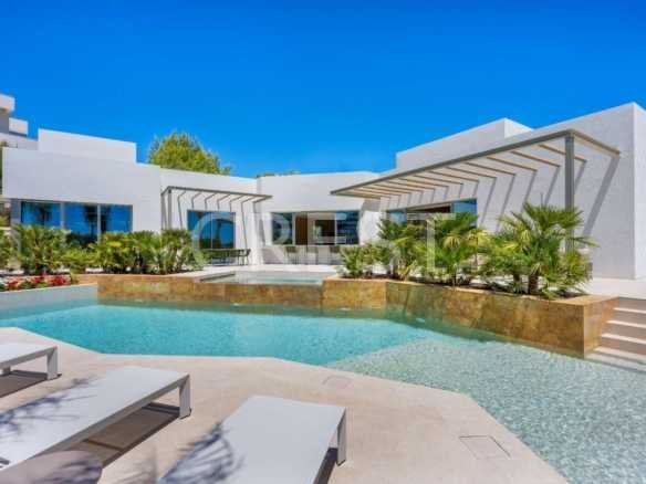 Serene Family Getaway  in Orihuela Costa with 3 bedrooms
