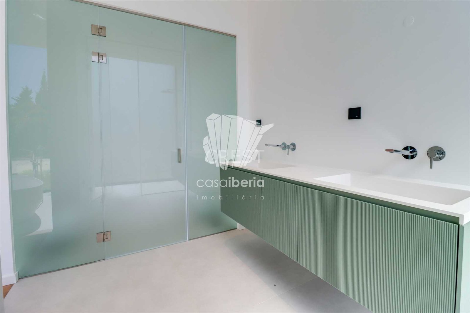 Generous Living Space Detached House in Faro  with 4 bedrooms
