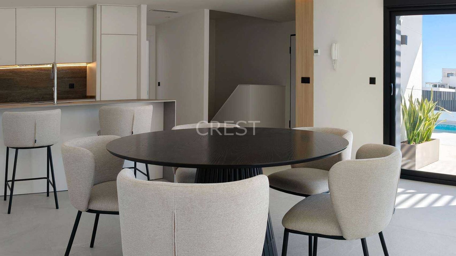 9cd313b9893 Generous Living Space in Rojales with 4 bedrooms