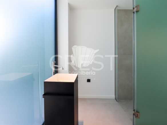 Generous Living Space Detached House in Faro  with 4 bedrooms