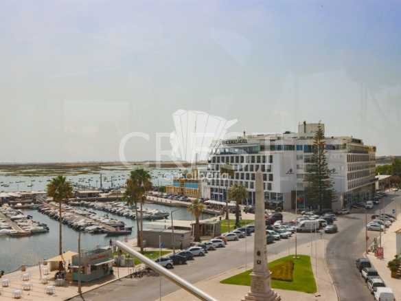 Stylish Living Space Apartment in Faro  with 2 bedrooms
