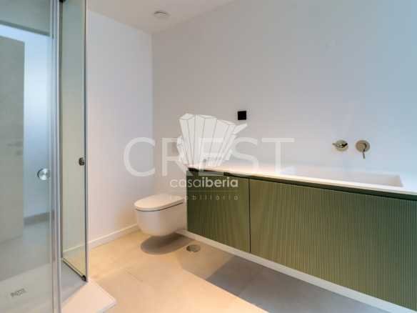 Generous Living Space Detached House in Faro  with 4 bedrooms