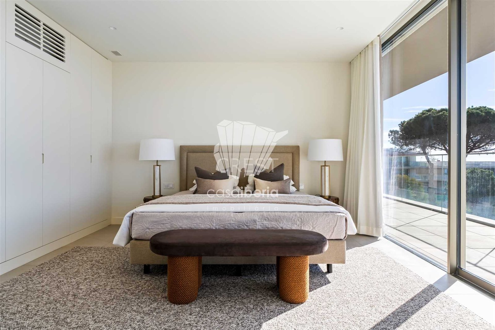 c84da99f4545 Generous Living Space Apartment in Faro with 4 bedrooms