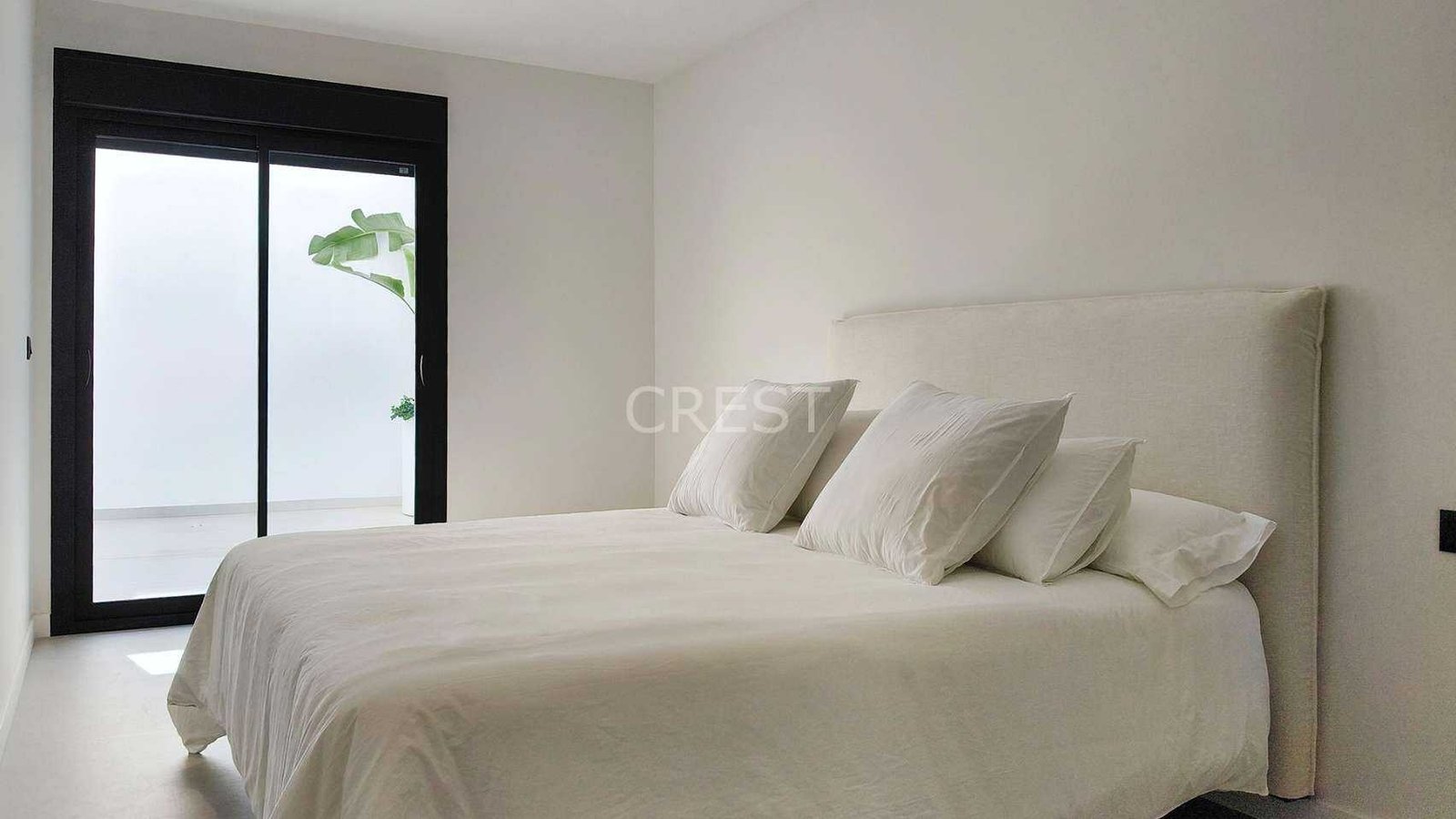 Generous Living Space  in Rojales with 4 bedrooms