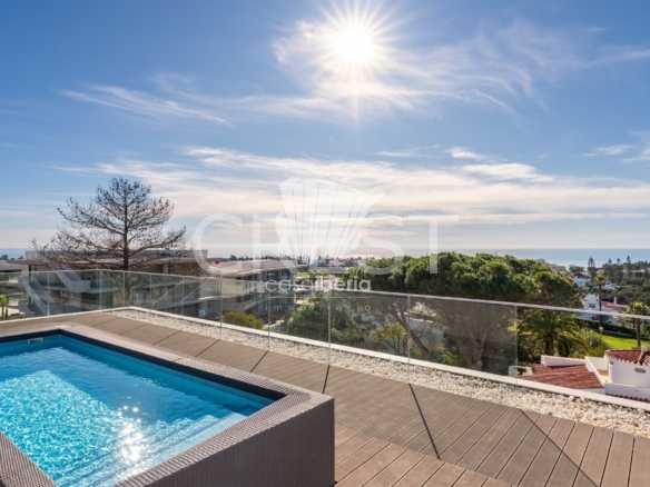 Generous Living Space Apartment in Faro  with 4 bedrooms