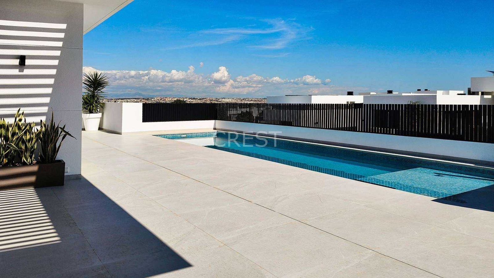 d913c1ba893 Generous Living Space in Rojales with 4 bedrooms