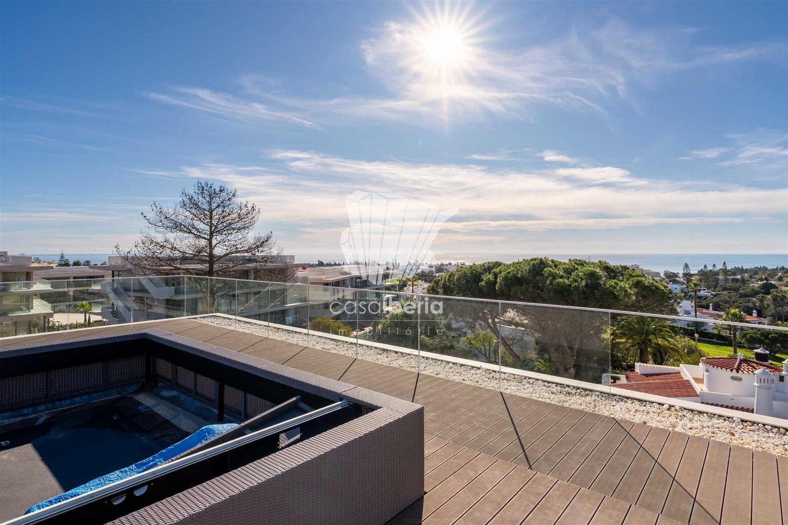 Generous Living Space Apartment in Faro  with 4 bedrooms