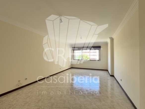 Flexible Living Space Apartment in Lisboa  with 2 bedrooms
