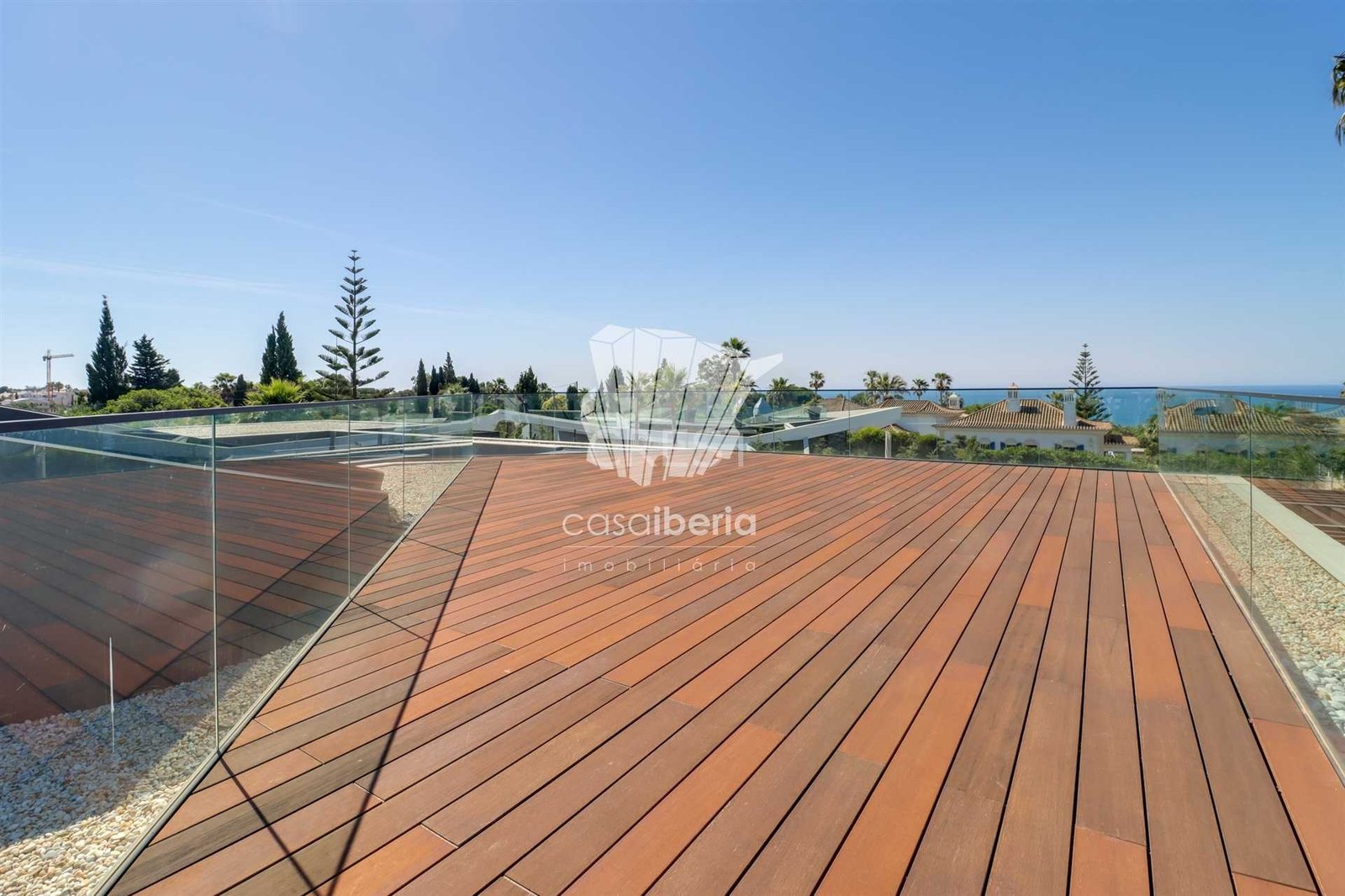 Generous Living Space Detached House in Faro  with 4 bedrooms