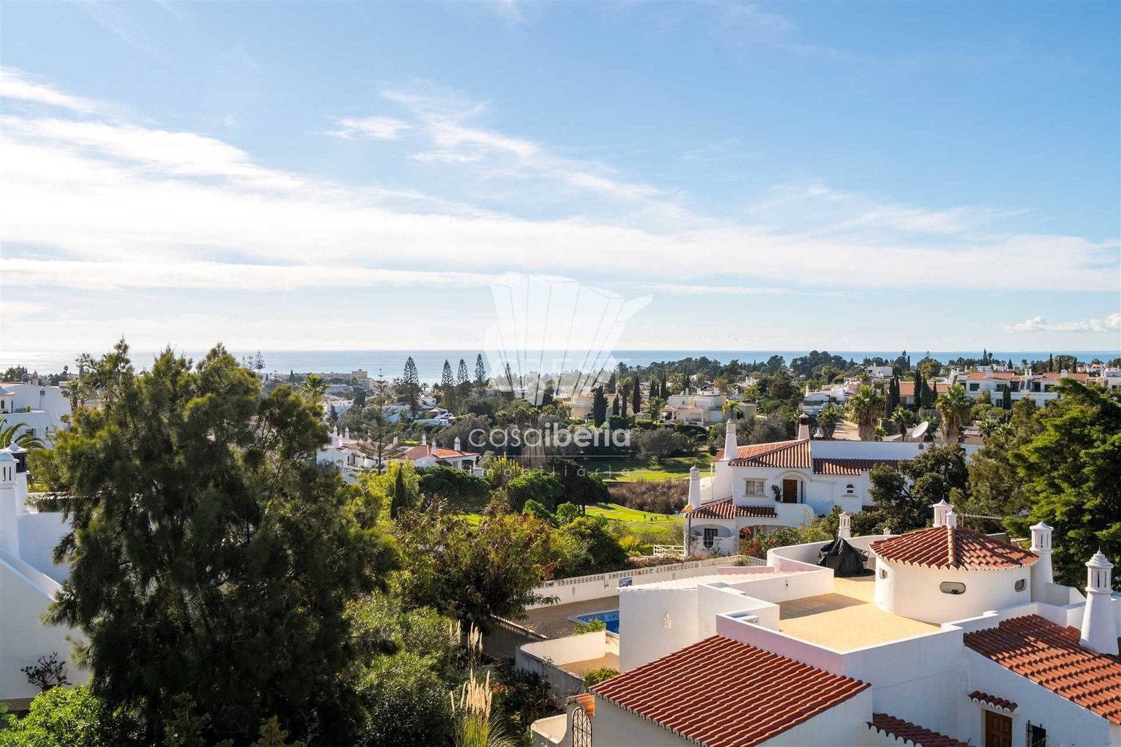 e565d4024545 Generous Living Space Apartment in Faro with 4 bedrooms