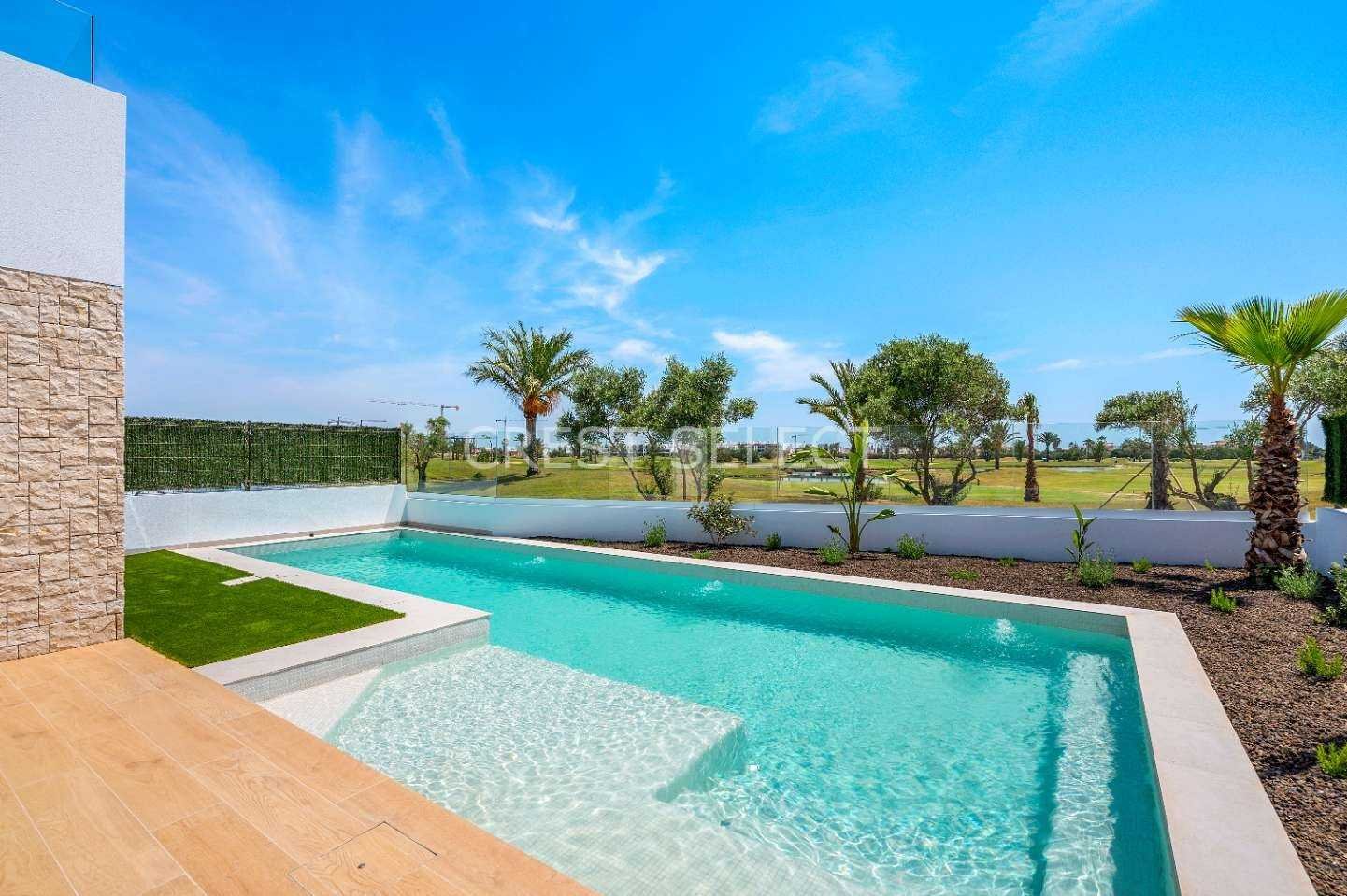 Flexible Living Space  in Los Alcázares with 3 bedrooms