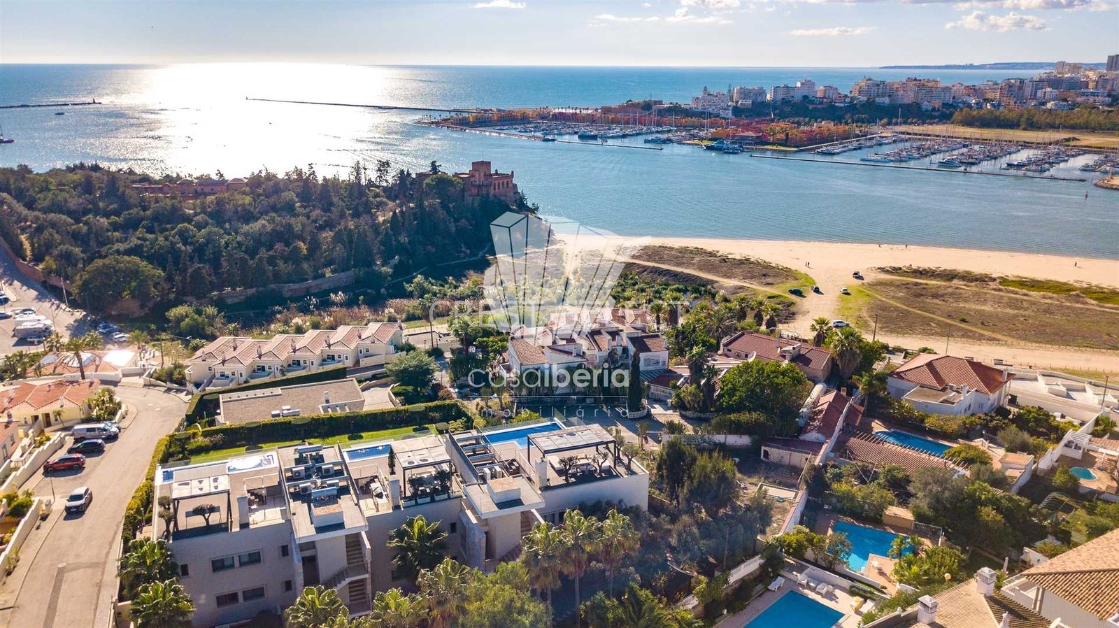 Luxurious Family Haven Apartment in Faro  with 3 bedrooms