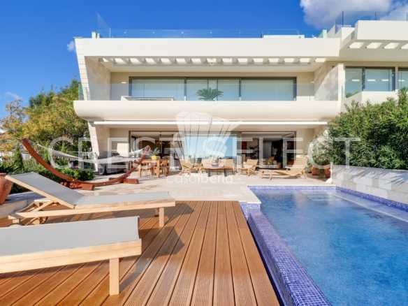 Luxurious Family Haven Apartment in Faro  with 3 bedrooms
