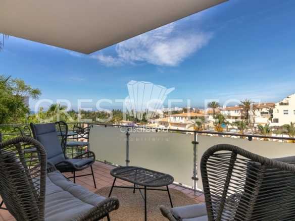 Modern Tranquil Oasis Apartment in Faro  with 3 bedrooms