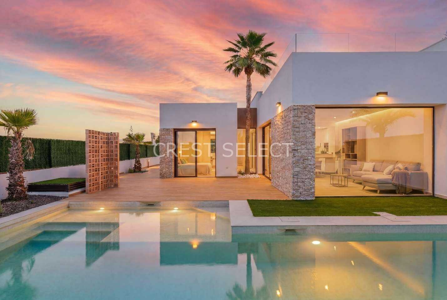 Flexible Living Space  in Los Alcázares with 3 bedrooms