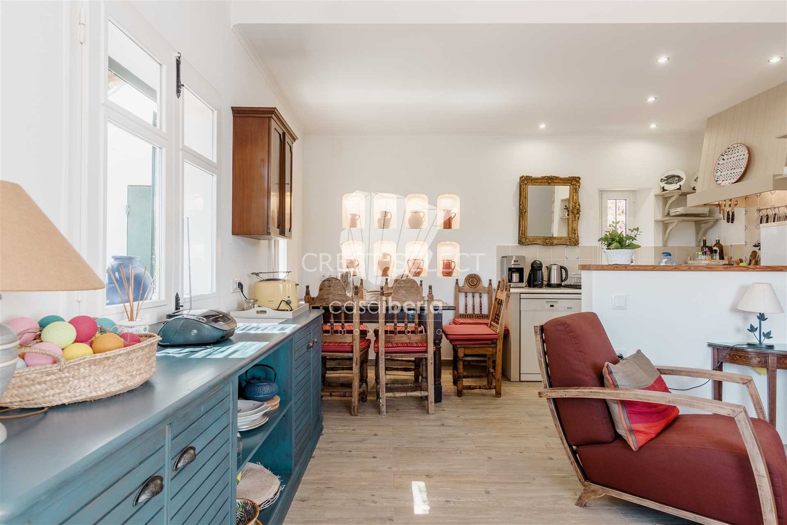 Spacious Family Haven House in Faro  with 4 bedrooms