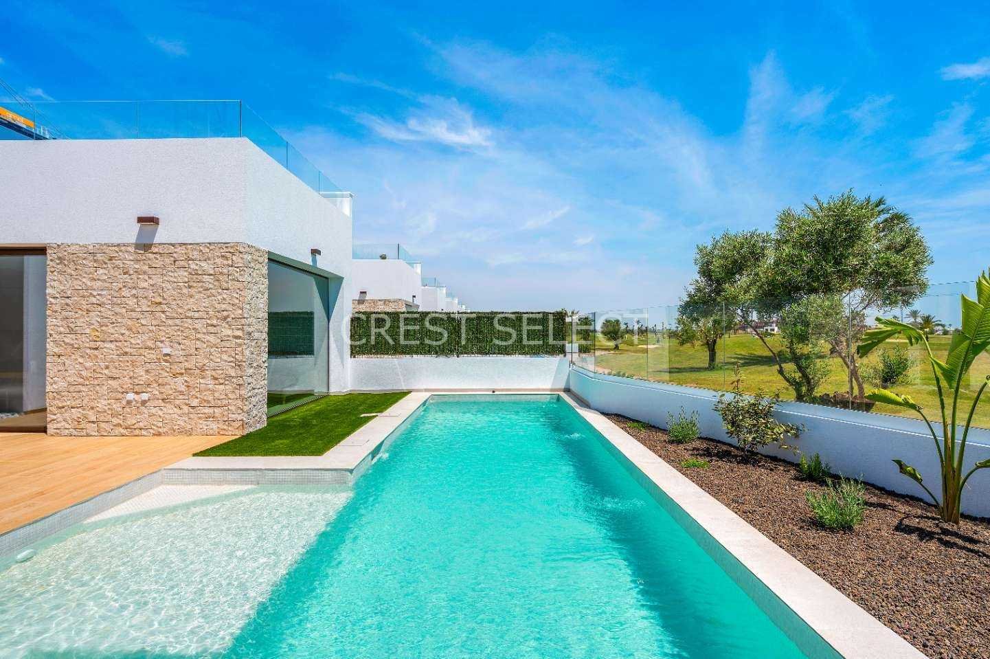 Flexible Living Space  in Los Alcázares with 3 bedrooms