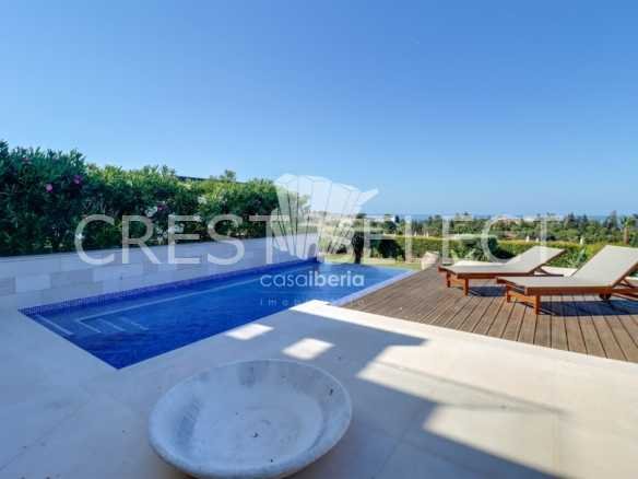 Luxurious Family Haven Apartment in Faro  with 3 bedrooms
