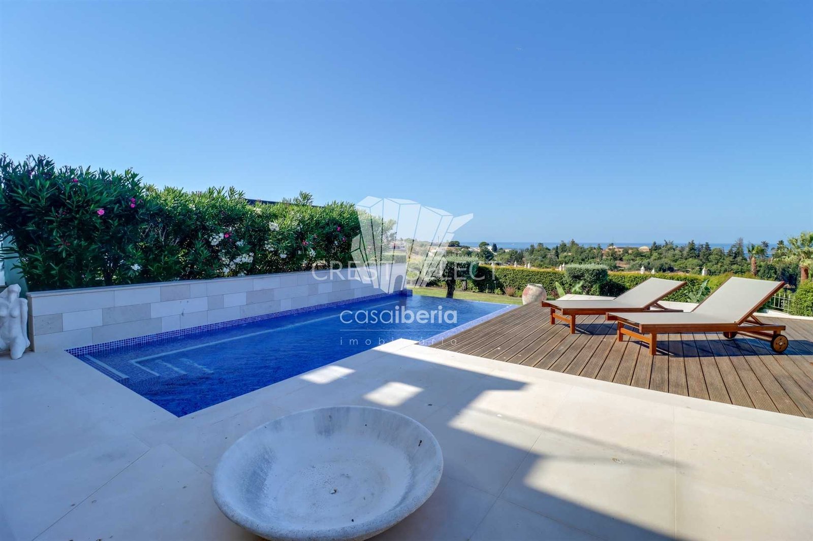 Luxurious Family Haven Apartment in Faro  with 3 bedrooms