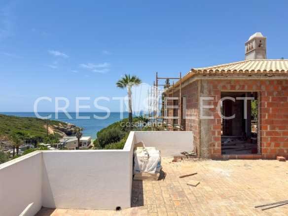 Spacious Family Haven House in Faro  with 4 bedrooms