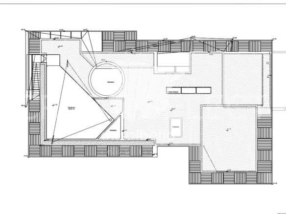 Generous Living Space Detached House in Faro  with 4 bedrooms