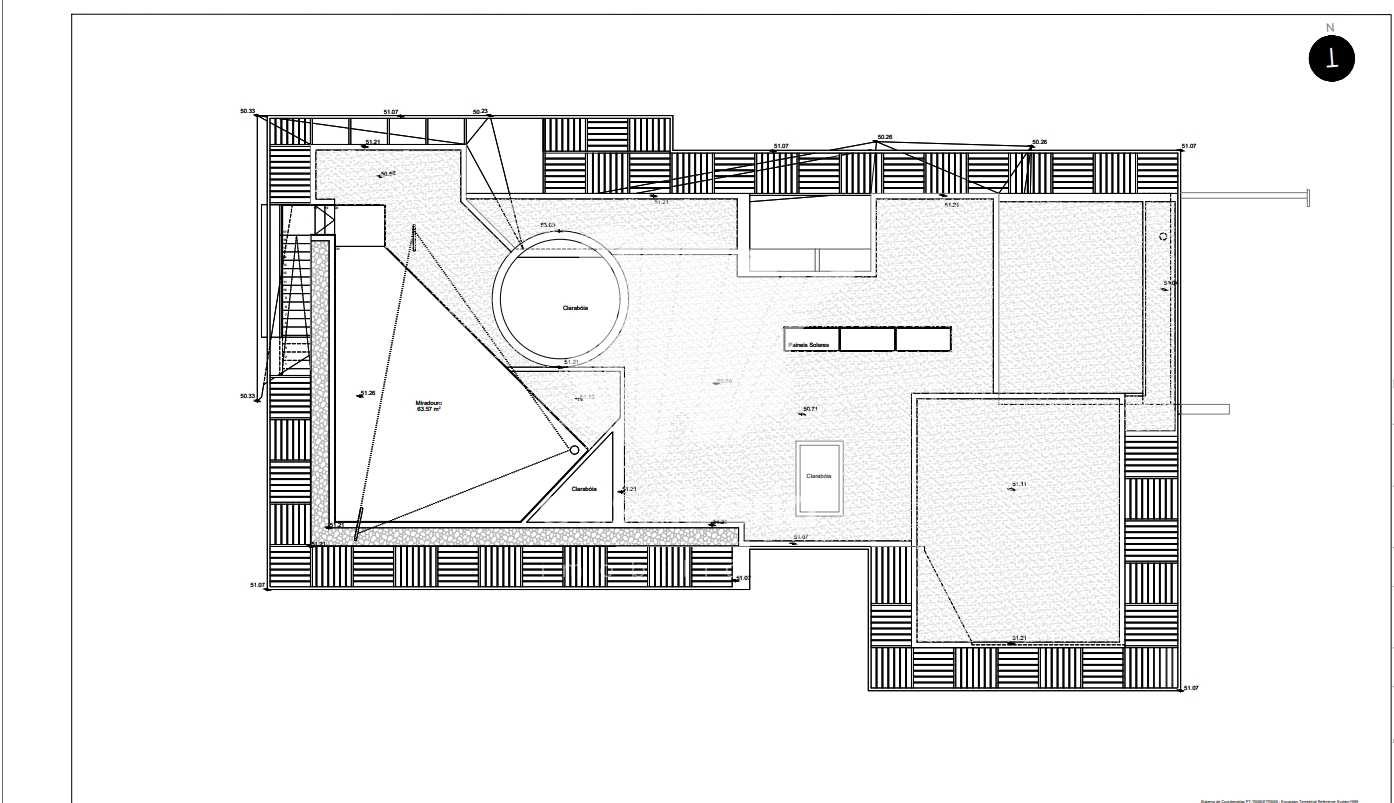 Generous Living Space Detached House in Faro  with 4 bedrooms