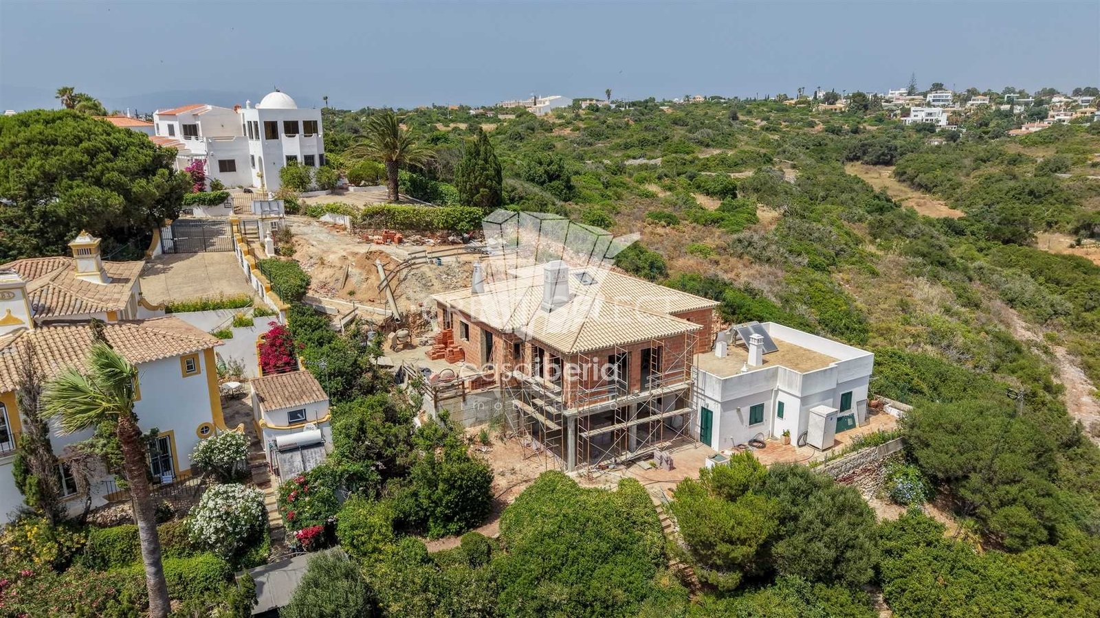 Spacious Family Haven House in Faro  with 4 bedrooms