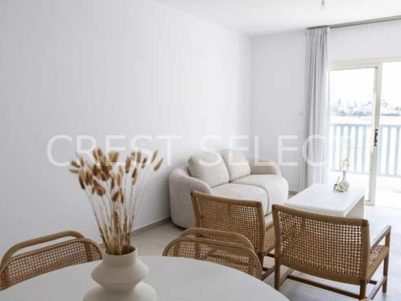Inviting Family Abode Apartments / Penthouses in Kato Paphos with 2 bedrooms